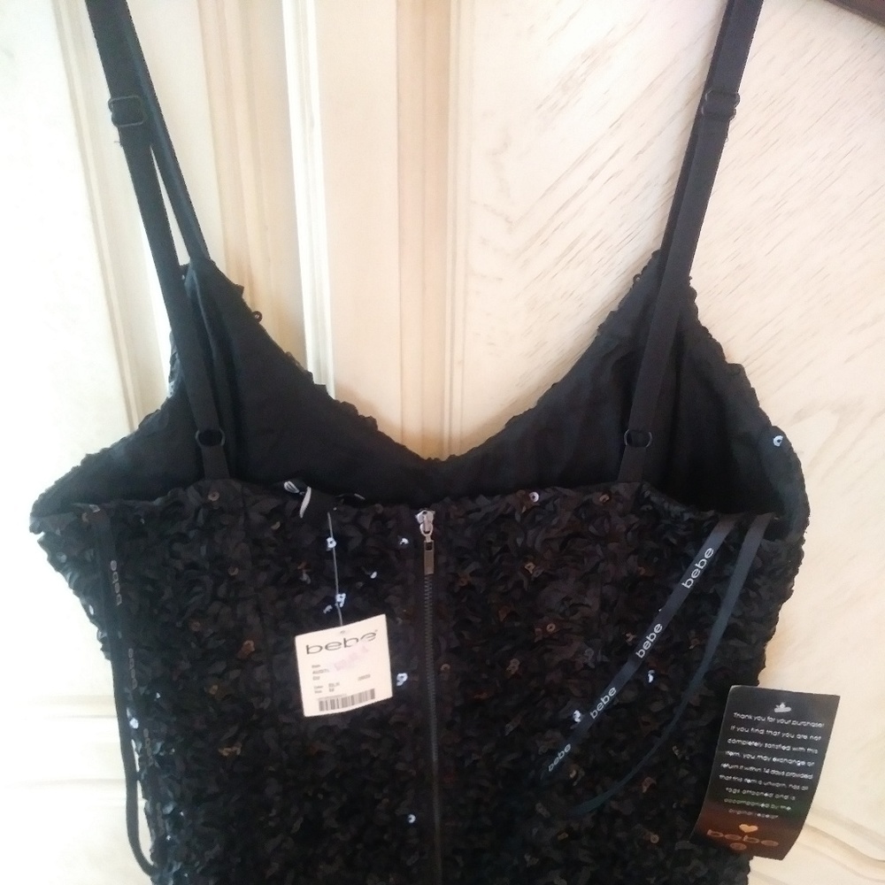 BEBE BLACK NEW RUFFLE DRESS IN MEDIUM - Picture 3 of 7